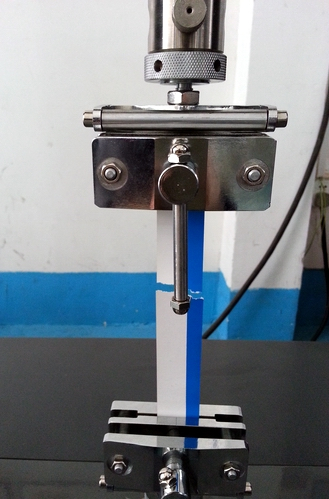 某印刷包裝公司的紙品拉力試驗(yàn)機(jī)測(cè)試