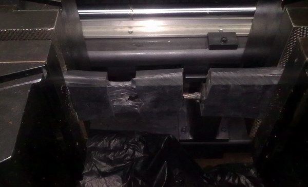 輸送帶層間粘合強(qiáng)度試驗(yàn)機(jī)測(cè)試GB/T6759-2013