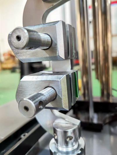 威智醫(yī)療的陶瓷片拉伸試驗(yàn)機(jī)測(cè)試報(bào)告